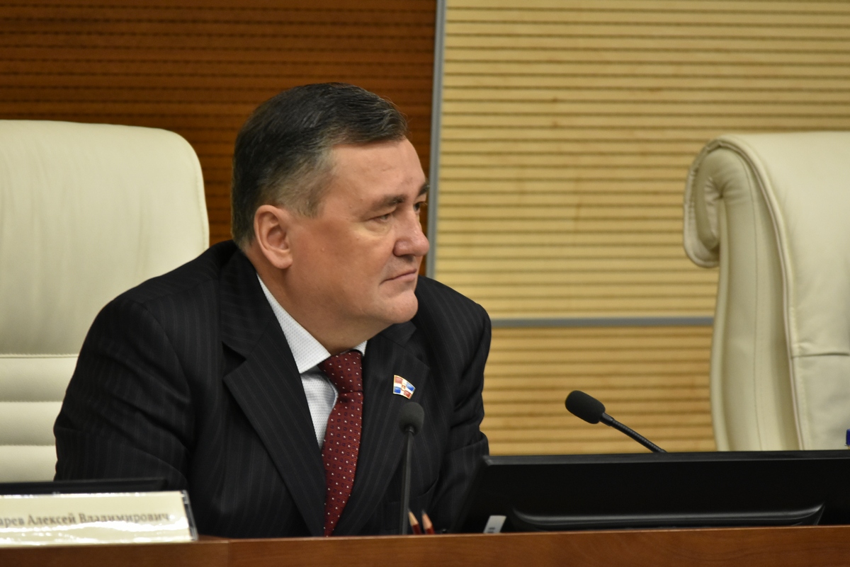 Спикера Заксобрания Пермского края обеспокоила явка депутатов