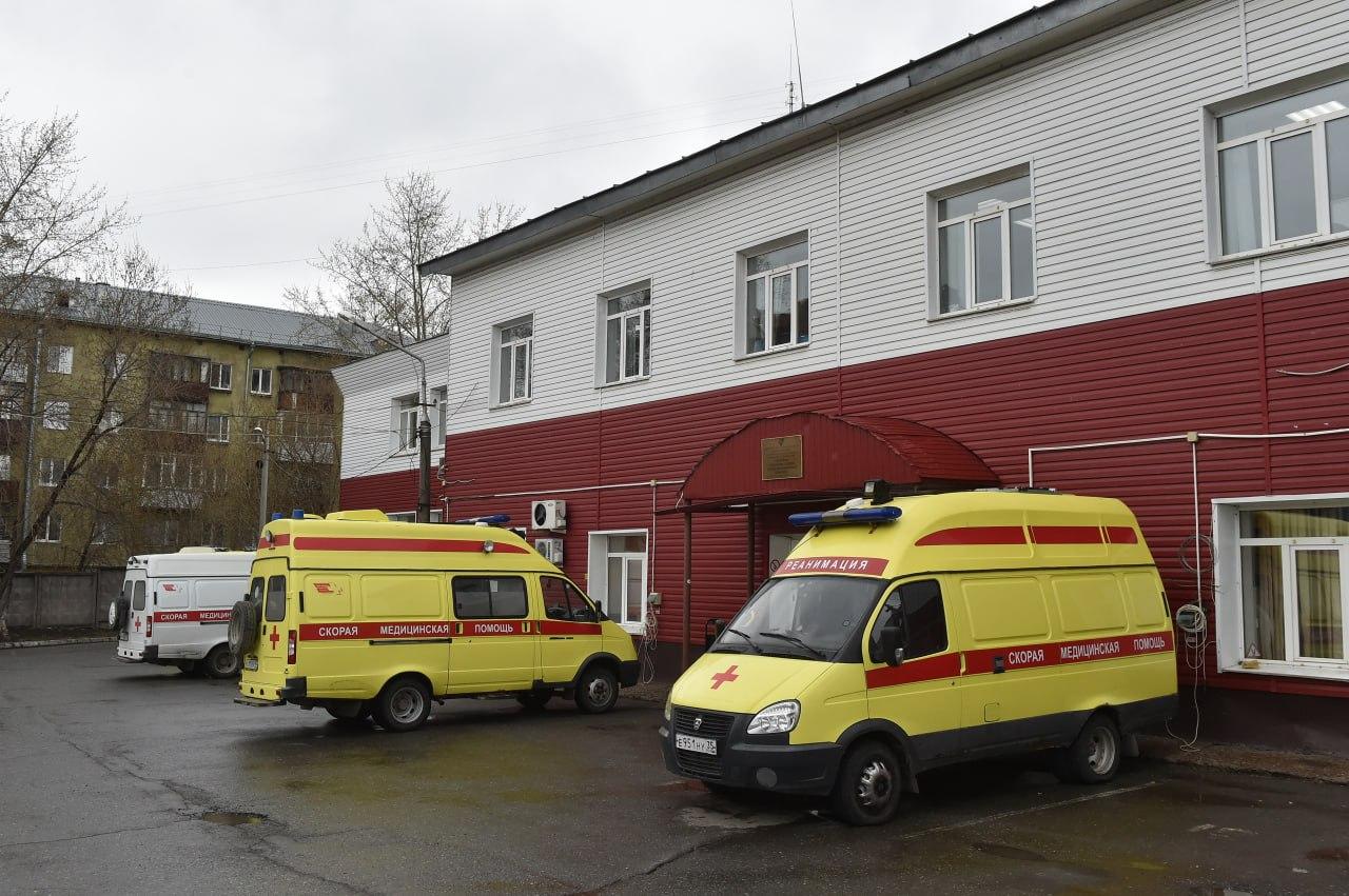 Ночью 19 апреля в Прикамье из окна четвёртого этажа выпал маленький ребёнок