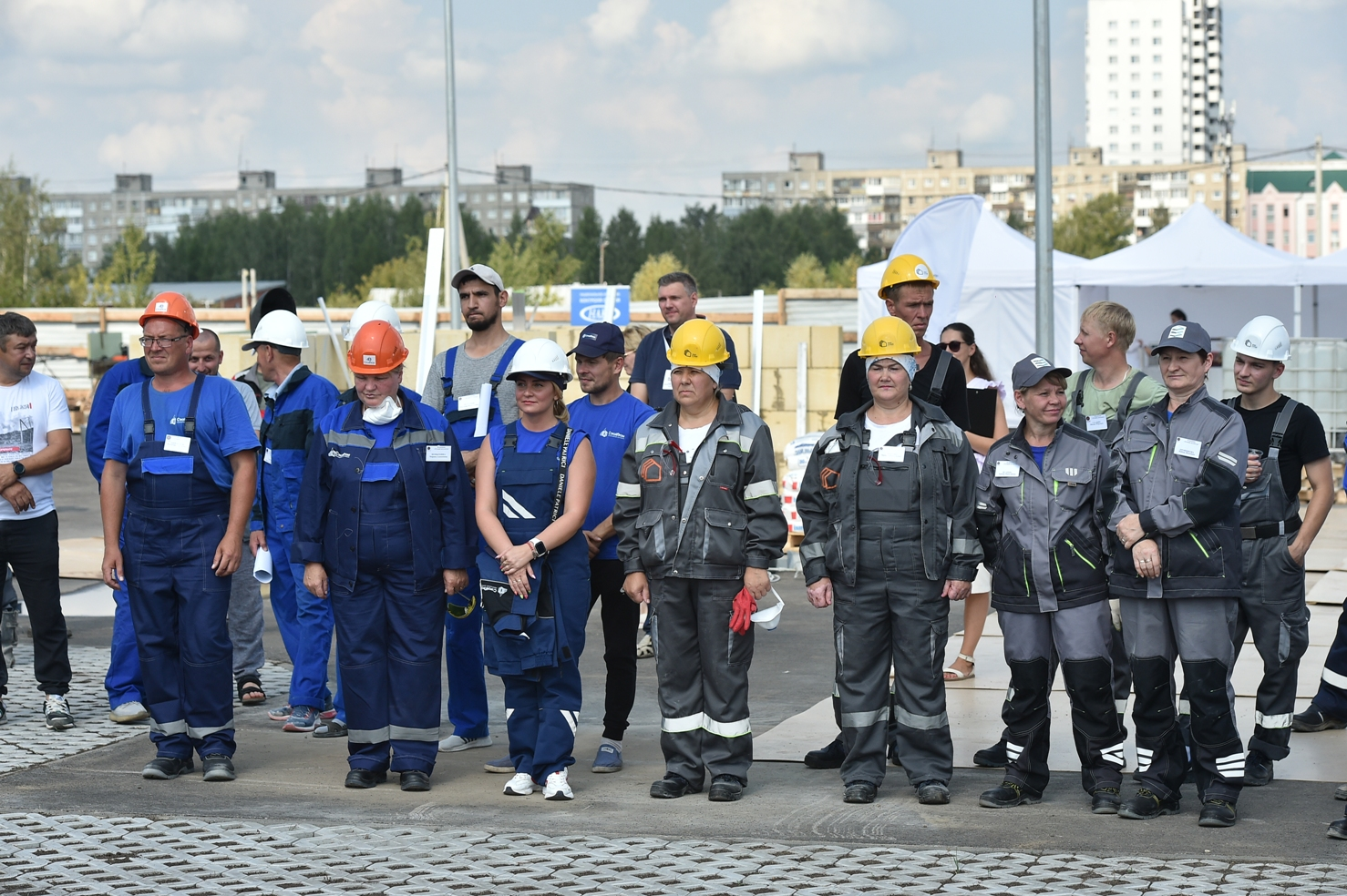 <div>Виртуозы строительных дел</div>